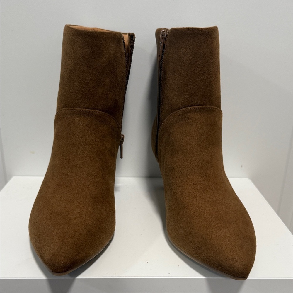Universal Thread Rich Brown Ankle Boots